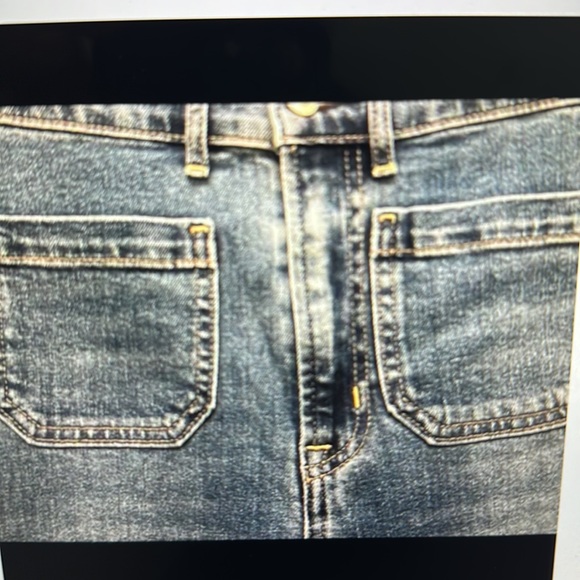 NWOT Gap Flare High Rise Jeans - Picture 4 of 5